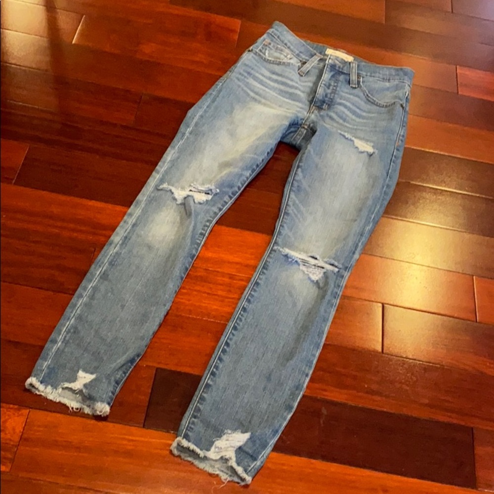 Madewell girls blue high rise skinny jeans.